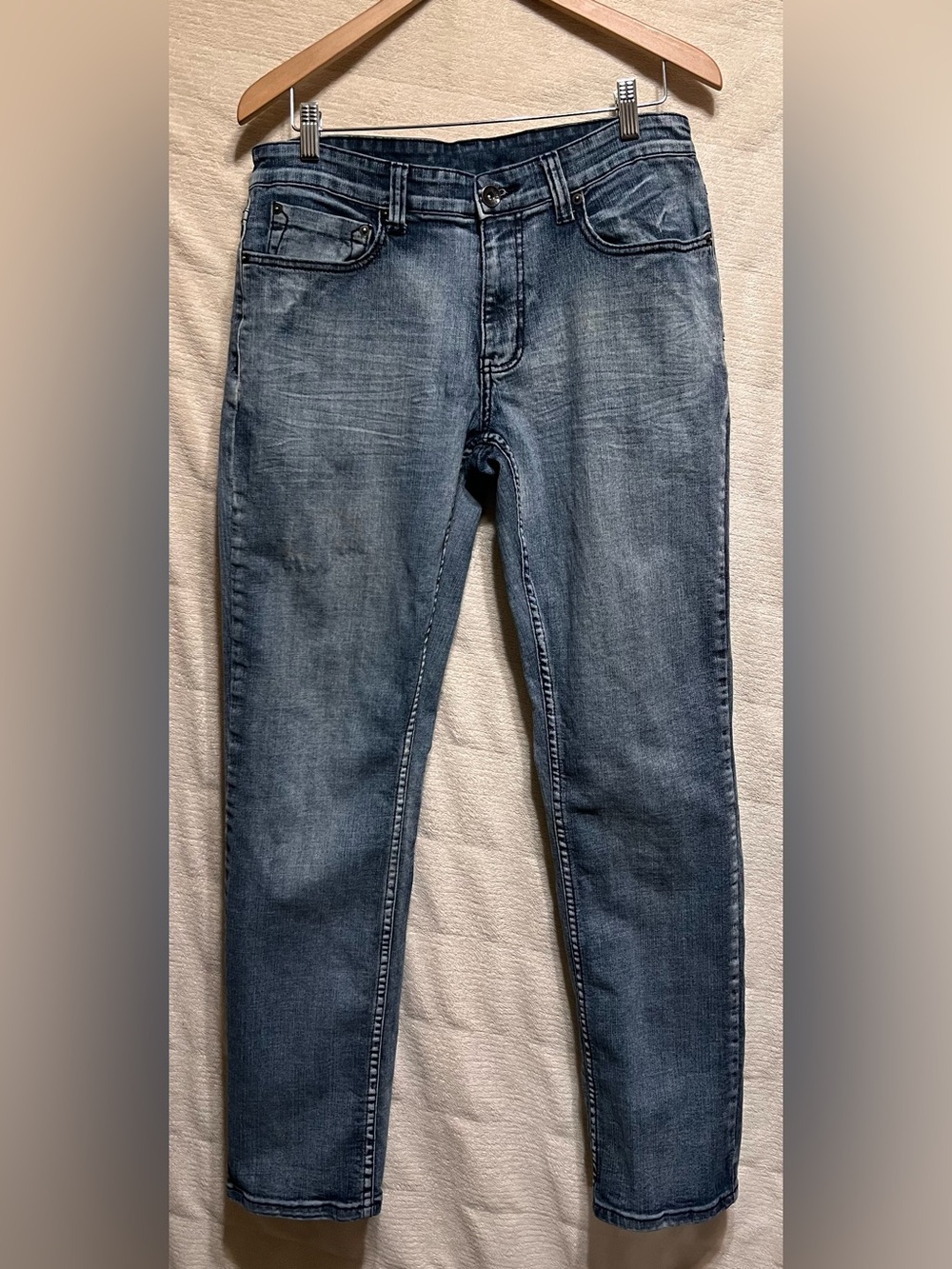 Urban Outfitters Urban Renewal Men’s Slim Straight Jeans Gray Wash 32x32